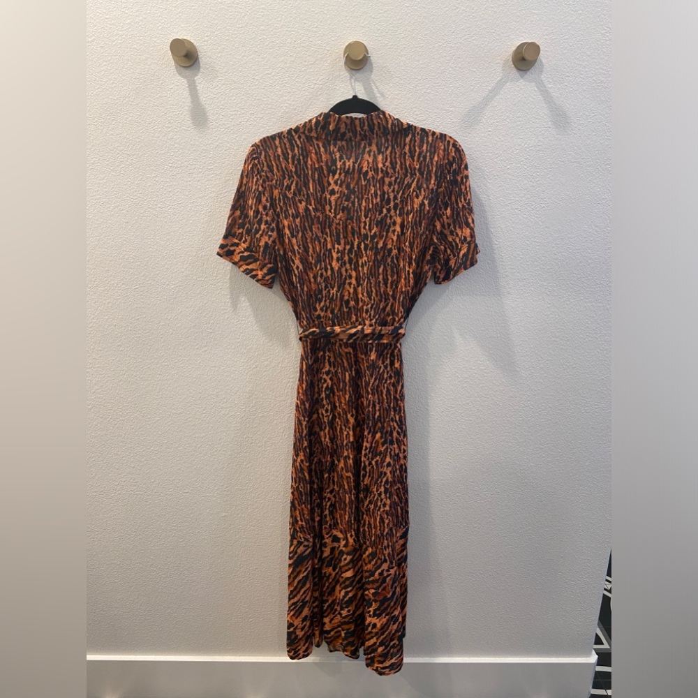 Sandro Paris Collared Animal Print Button Down Belted Shirt Dress EU Size 36 - Picture 3 of 10